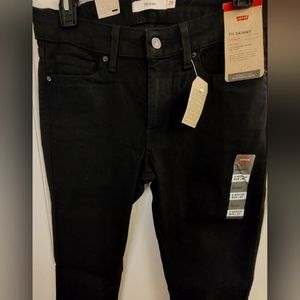 Levi's Women's Mid-rise 711 Skinny Jeans - 28x30 6 Medium Black Hypersoft Denim